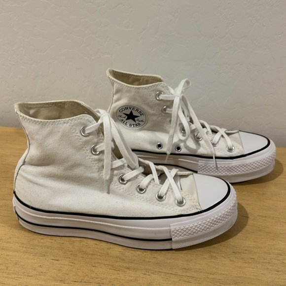 Chuck Taylor All Star Lift Platform WOMEN'S HIGH TOP SHOE White/Black/White 6.5 - Picture 11 of 15